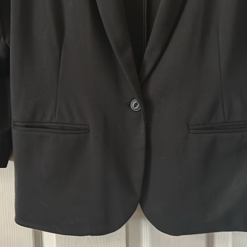 Laura Conrad jacket - Picture 3 of 4